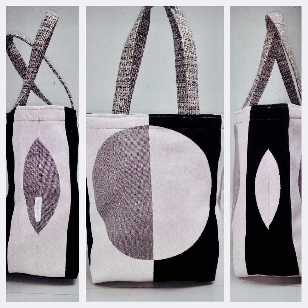 It's in the Bag!! - The Best Modern Tote Bag